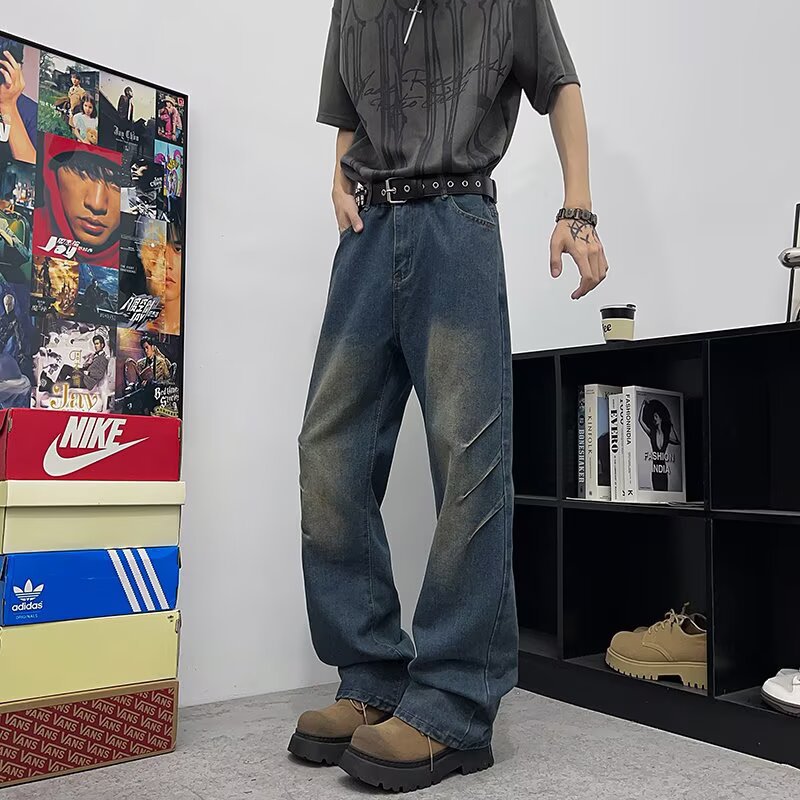 Blue Washed Pleated Gradient Curved Knife Jeans