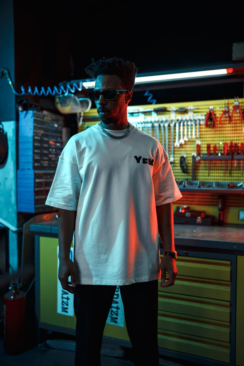Oversize Graphic Cotton Tee – "White" Minimalist Text Print T-Shirt