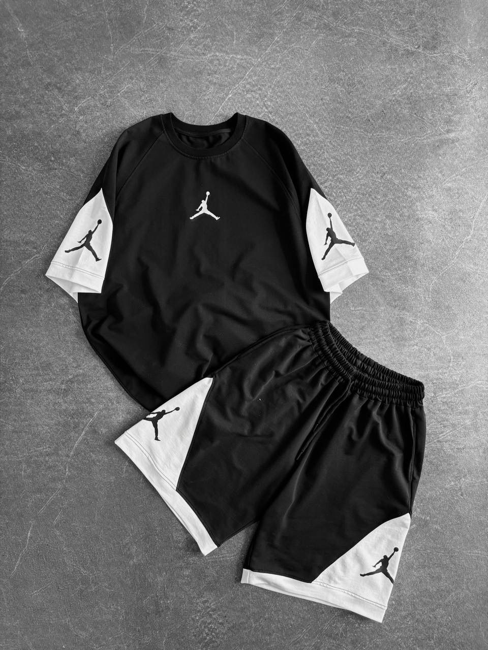 Black & White Jordan-Inspired Two Piece Set – Men’s Casual Sportswear Outfit